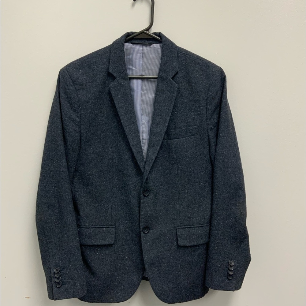 BANANA REPUBLIC slim fit navy blazer.
